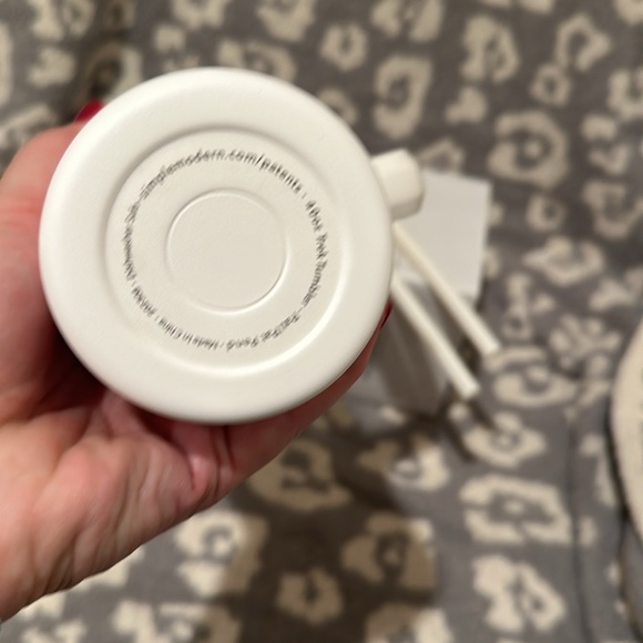 Simple Modern TREK 40oz Tumbler in Ugly Sweater Reindeer 😍 New 🆕 LAST ONE 🥰🥰 - Picture 7 of 17